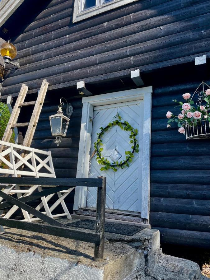 Stabbur Steinbekken, Back To Basic Primitive Overnight Eidsvoll Екстериор снимка
